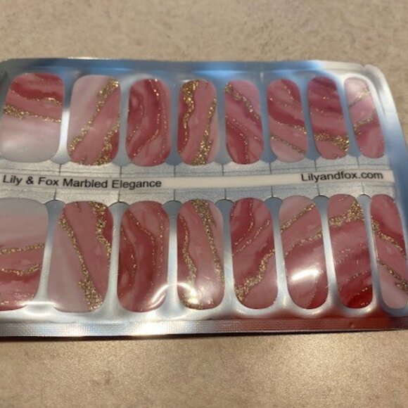 Lily & Fox Nail Strips Ombre Pink Metallic Gold Marbled 16 strips New Unopened - Picture 1 of 2